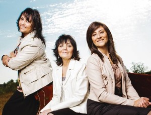 lori jonathan trio5