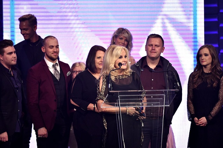 http://www.sgnscoops.com/karen-peck-and-new-river-honored-with-2015-gma-dove-award/