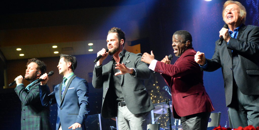 Gaither Christmas Homecoming 2016